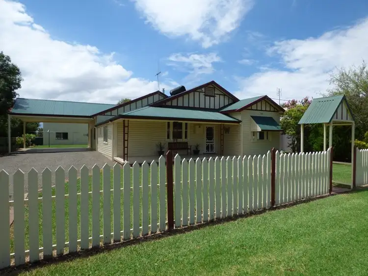 68 Ferry Street, Forbes NSW 2871