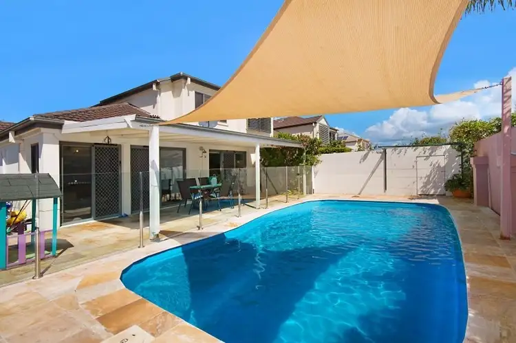 4/42 Beachside Way, Yamba NSW 2464