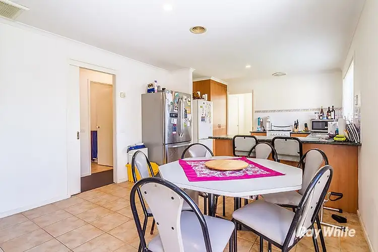 Sixth view of Homely house listing, 8 Nyarrin Place, Cranbourne West VIC 3977