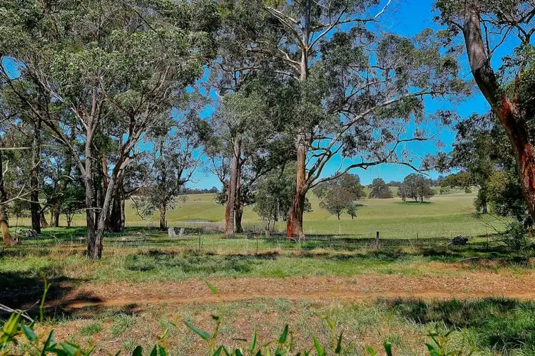 18 Marchmont Drive, Mittagong NSW 2575