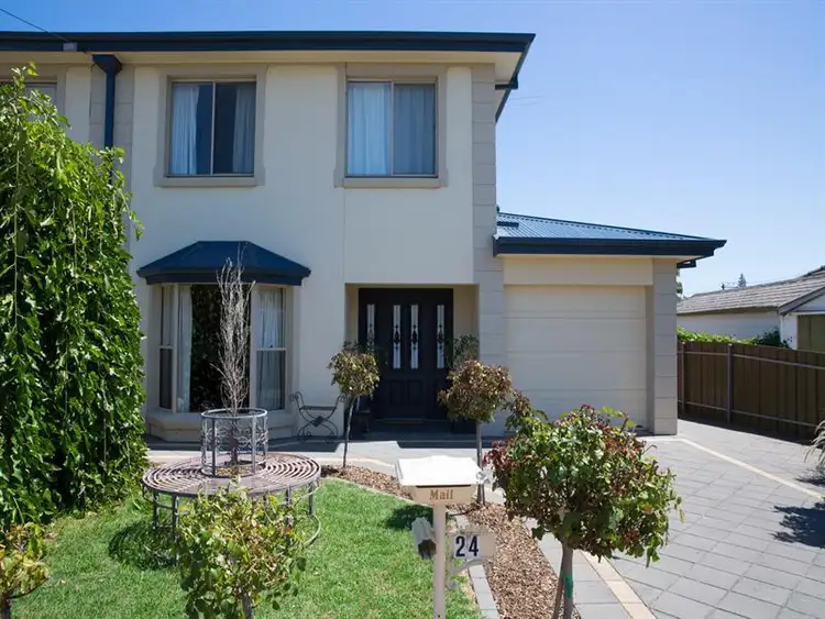 24 Yorktown Crescent, Henley Beach South SA 5022