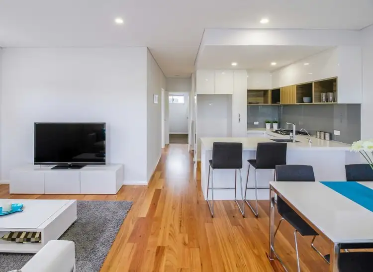 Fourth view of Homely house listing, 4/102 Birdwood Road, Innaloo WA 6018