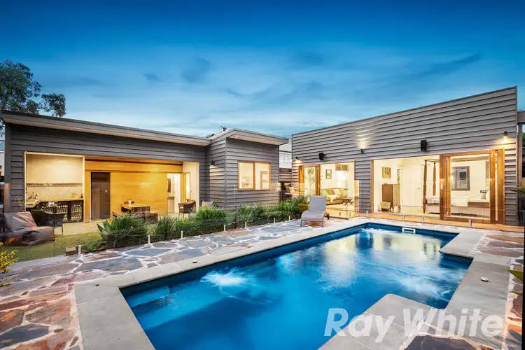 25 Harborne Street, Macleod VIC 3085