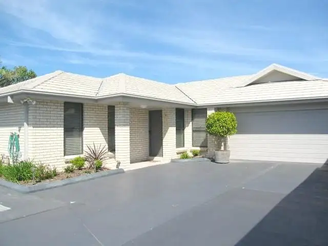 Main view of Homely villa listing, 4/340 Sandgate Road, Shortland NSW 2307