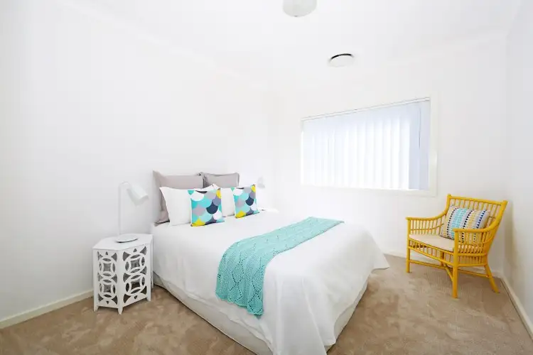 Sixth view of Homely unit listing, 2/17 Bluewattle Road, Worrigee NSW 2540