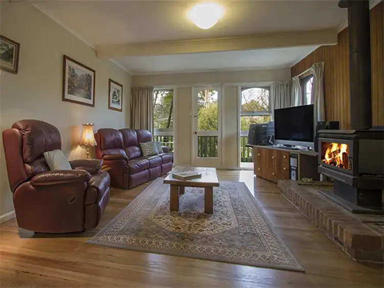 Second view of Homely house listing, 21 Elsa Court, Eltham VIC 3095