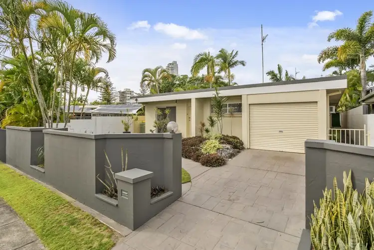 44 Brindisi Avenue, Isle Of Capri QLD 4217
