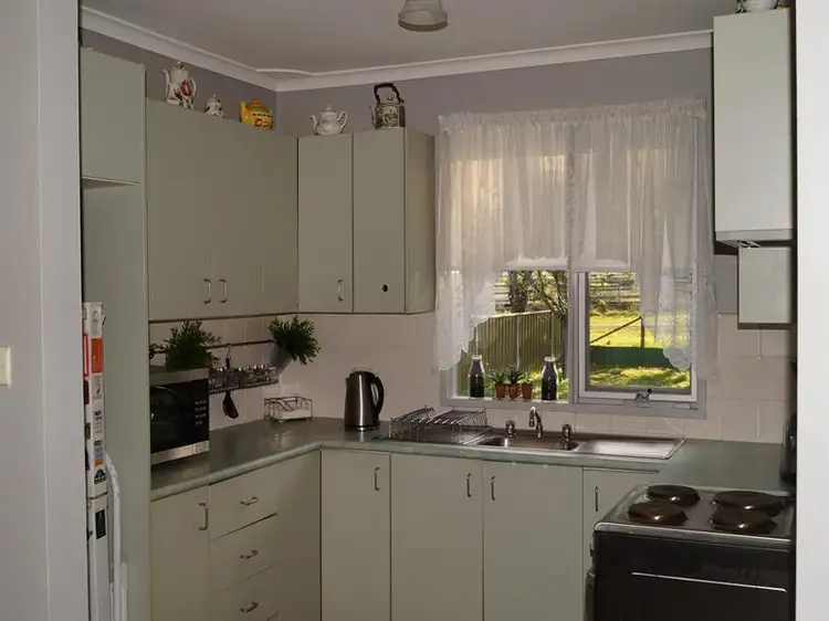 Third view of Homely house listing, 6 Noreen Place, Orange NSW 2800
