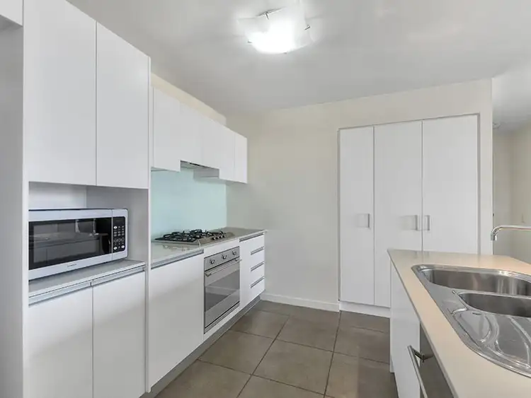 Fifth view of Homely apartment listing, 1706/92 Quay Street, Brisbane QLD 4000