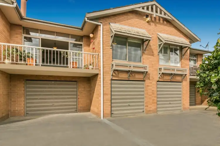 Second view of Homely villa listing, 5/3-9 Beach Street, Tennyson Point NSW 2111