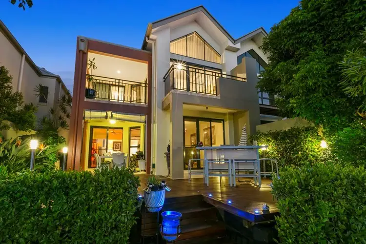2101/1 The Vistas Drive, Carrara QLD 4211