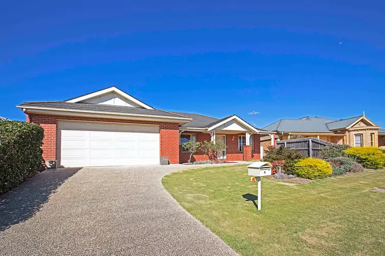 Second view of Homely house listing, 6 Cedarville Close, Highton VIC 3216