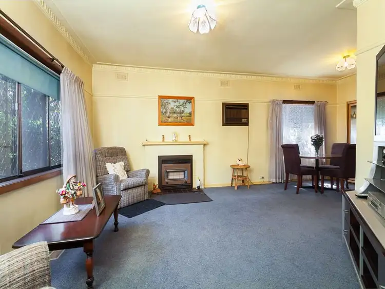 Second view of Homely house listing, 136 Rowans Road, Moorabbin VIC 3189
