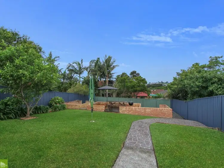 Fifth view of Homely house listing, 17 Woodland Avenue, Thirroul NSW 2515