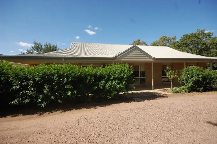 2 Candice Place, Lake Wyangan NSW 2680