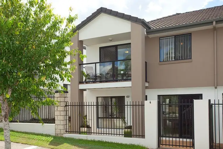 4/16 Violet Close, Eight Mile Plains QLD 4113