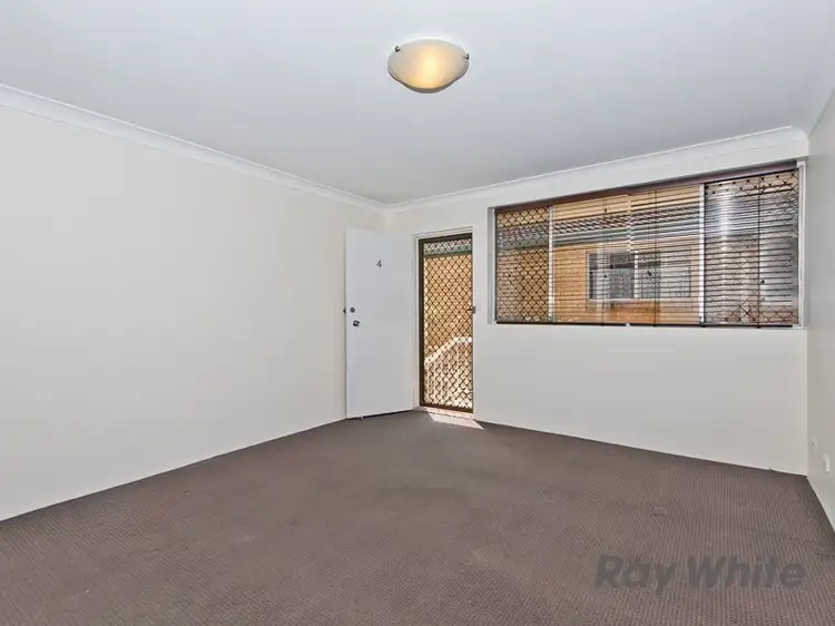 Fifth view of Homely unit listing, 4/8 Zenith Avenue, Chermside QLD 4032