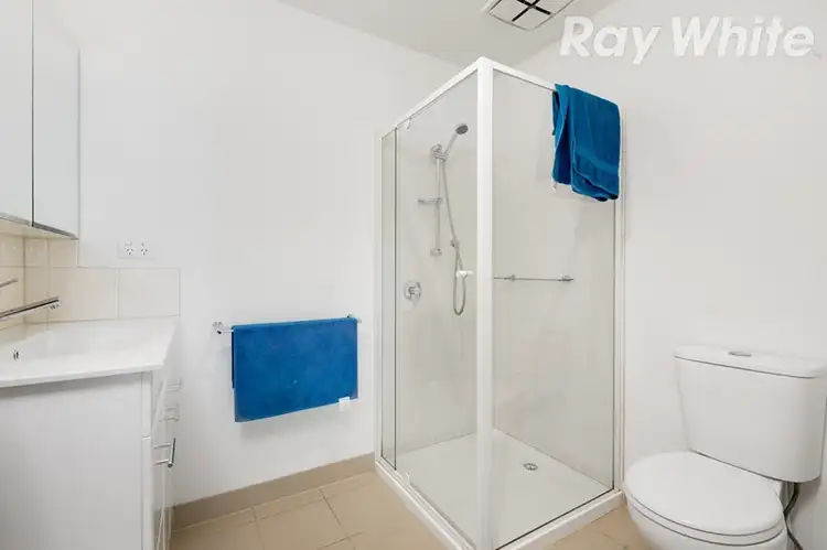 Seventh view of Homely townhouse listing, 8 Silverash Drive, Bundoora VIC 3083