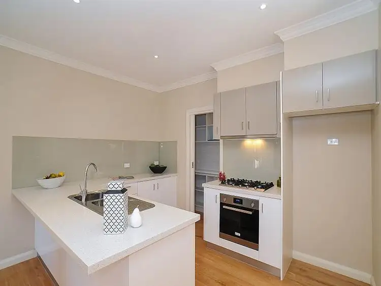 Fourth view of Homely house listing, 2/124 Brunswick Road, Mitcham VIC 3132