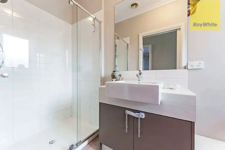 Fifth view of Homely house listing, 2/7 Ravenwoods Way, Craigieburn VIC 3064