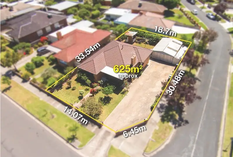 Main view of Homely house listing, 116 Broadhurst Avenue, Reservoir VIC 3073