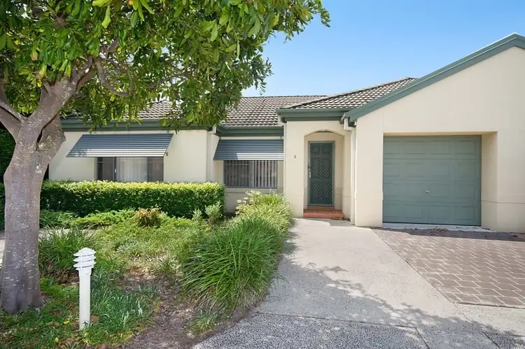 2/40 Beachside Way, Yamba NSW 2464