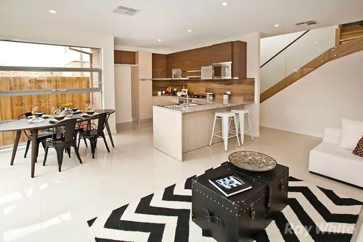 Fifth view of Homely townhouse listing, 2/1 Munro Avenue, Mount Waverley VIC 3149