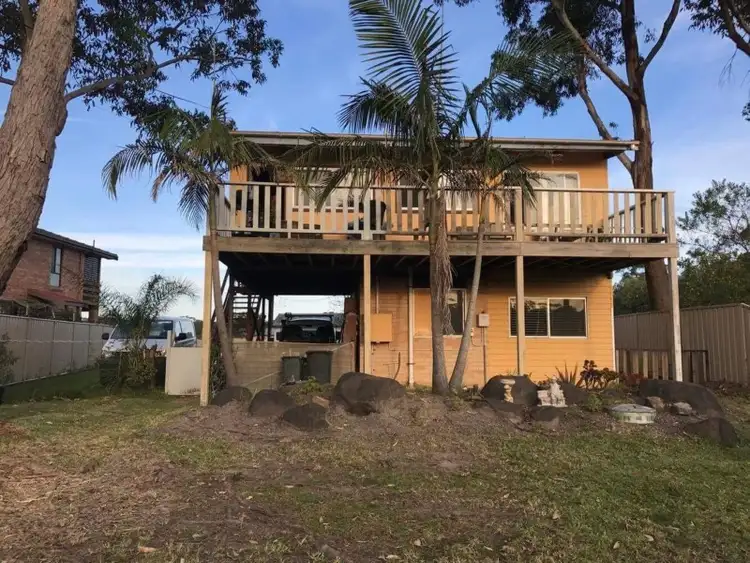 64 Princes Highway, Lake Tabourie NSW 2539