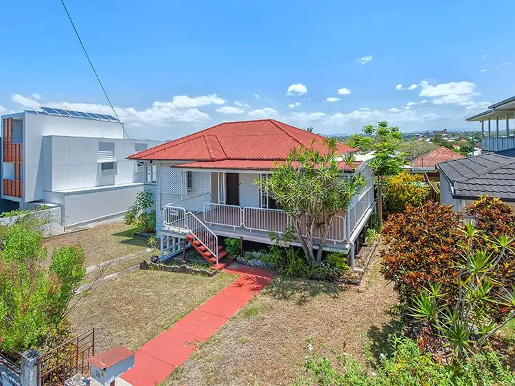 16 Warraba Avenue, Wavell Heights QLD 4012