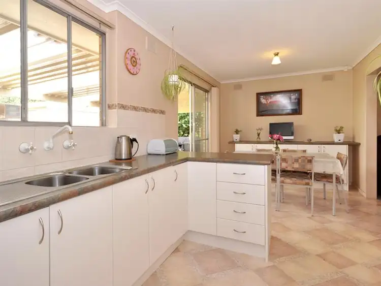 Fifth view of Homely house listing, 8 Meadow Way, Hackham West SA 5163