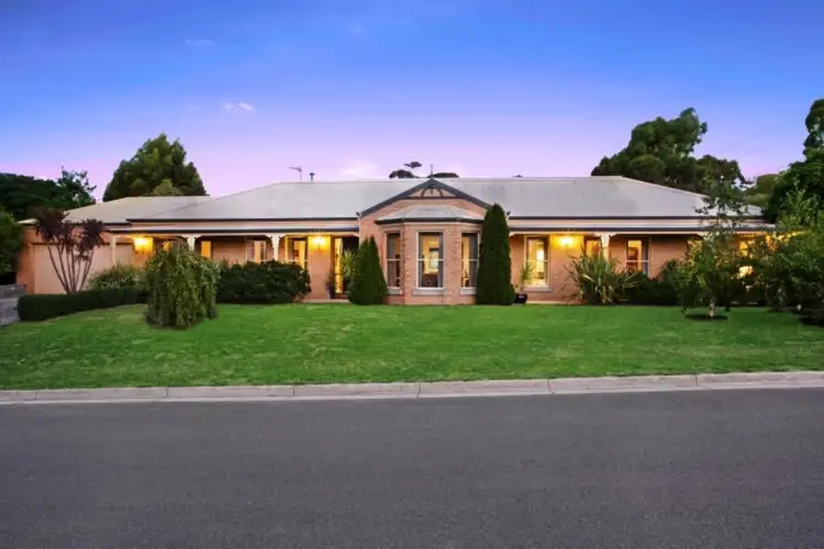 2 Canadian Springs Drive, Canadian VIC 3350