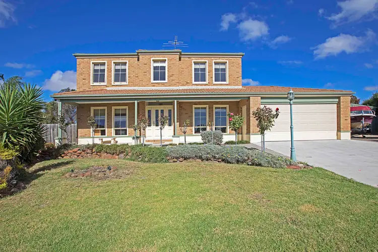 4 Sweeney Court, Highton VIC 3216