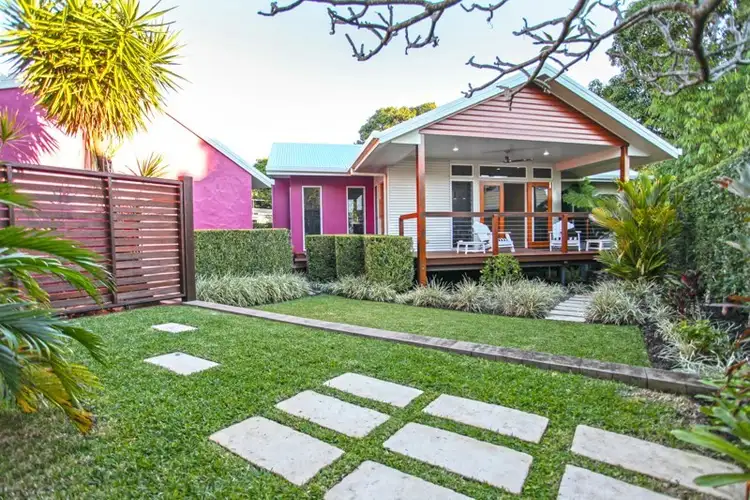 101 Waverley Street, Bucasia QLD 4750