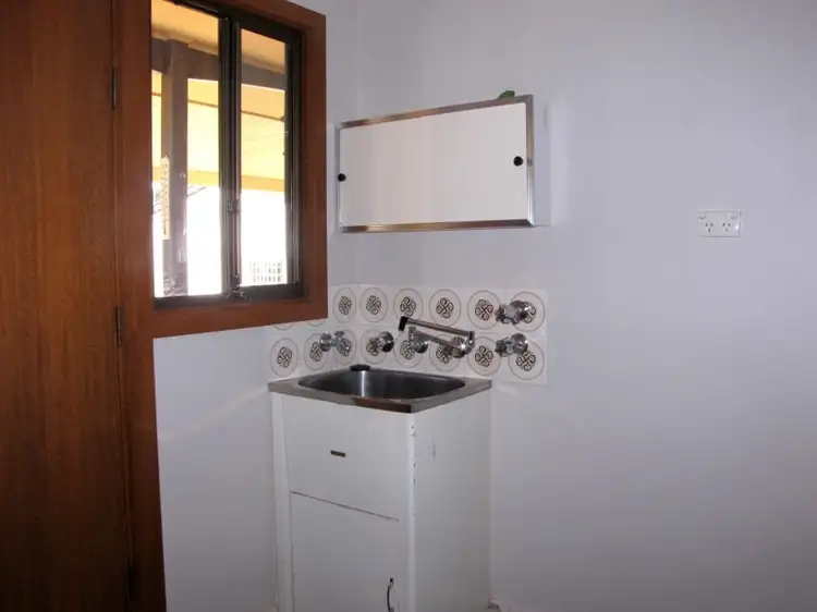 Seventh view of Homely house listing, 5 Links Crescent, Barmera SA 5345
