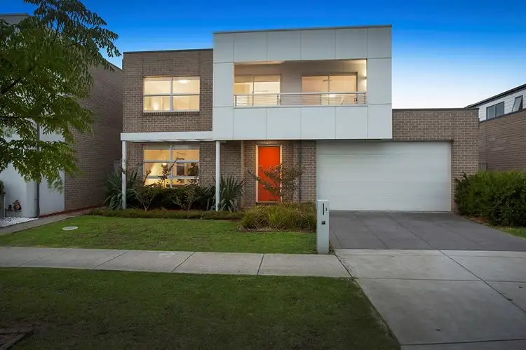 1 Paragon Way, Waterways VIC 3195
