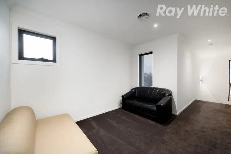 Fourth view of Homely townhouse listing, 16 Edinburgh Circuit, Bundoora VIC 3083