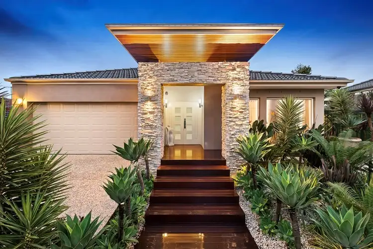 19 Glenora Street, Chadstone VIC 3148