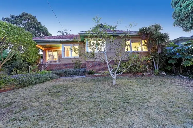 1 Nelson Avenue, Highton VIC 3216