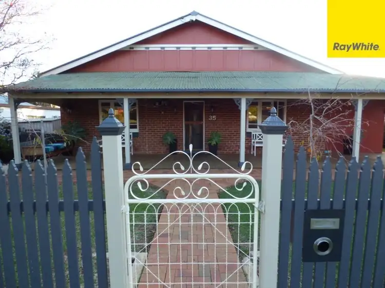 35 Clement Street, Forbes NSW 2871
