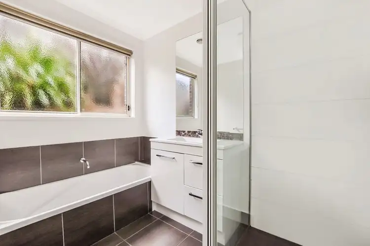 Fifth view of Homely house listing, 8 Dennington Rise, Warrnambool VIC 3280