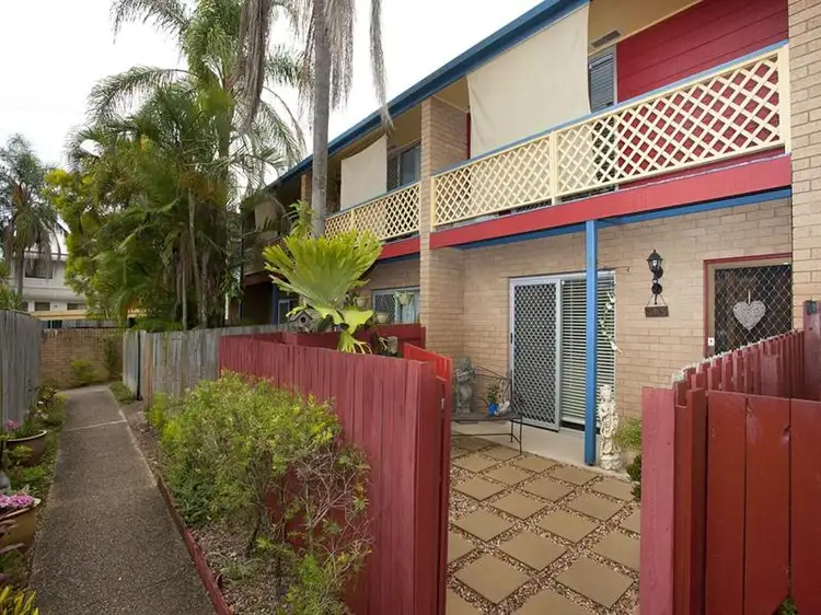 Main view of Homely townhouse listing, 2/67 Park Road, Slacks Creek QLD 4127