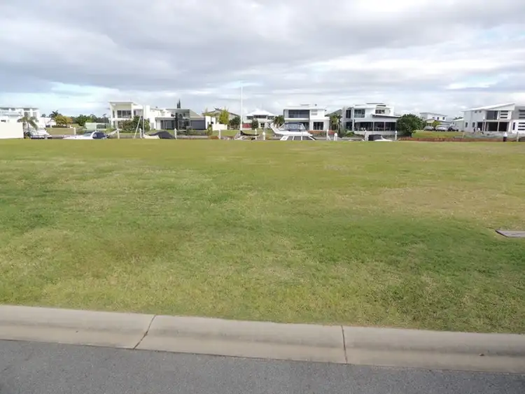 25 Marina Parade, Jacobs Well QLD 4208