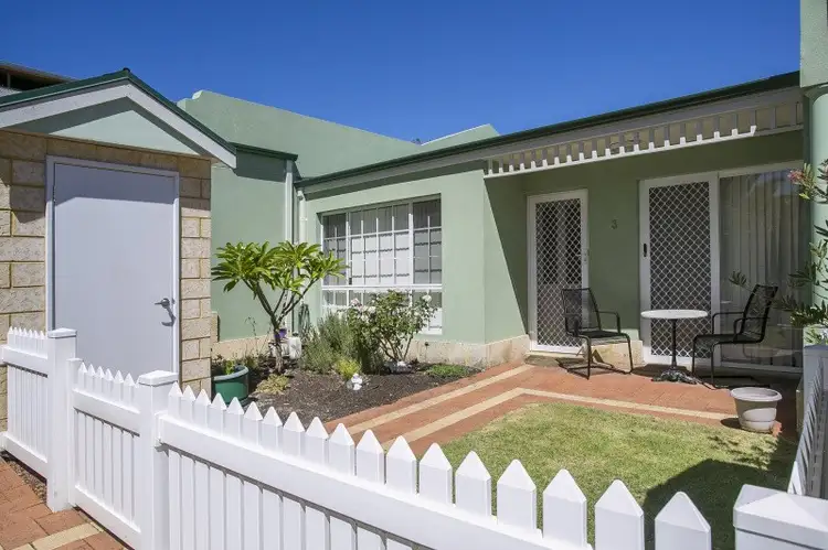 3/2 Headingly Road, Kalamunda WA 6076