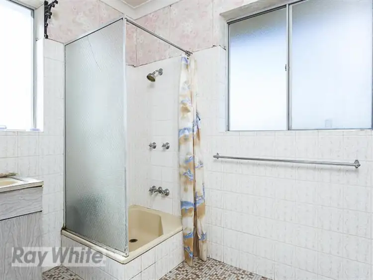 Fifth view of Homely unit listing, 3/42 Pembroke Road, Coorparoo QLD 4151
