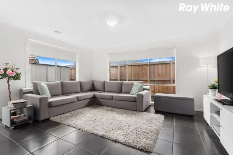 Fourth view of Homely unit listing, 3 Trinidad Walk, Pakenham VIC 3810