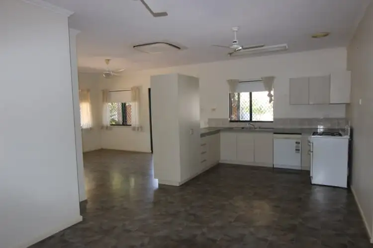 Third view of Homely house listing, 8 Britt Place, Baynton WA 6714