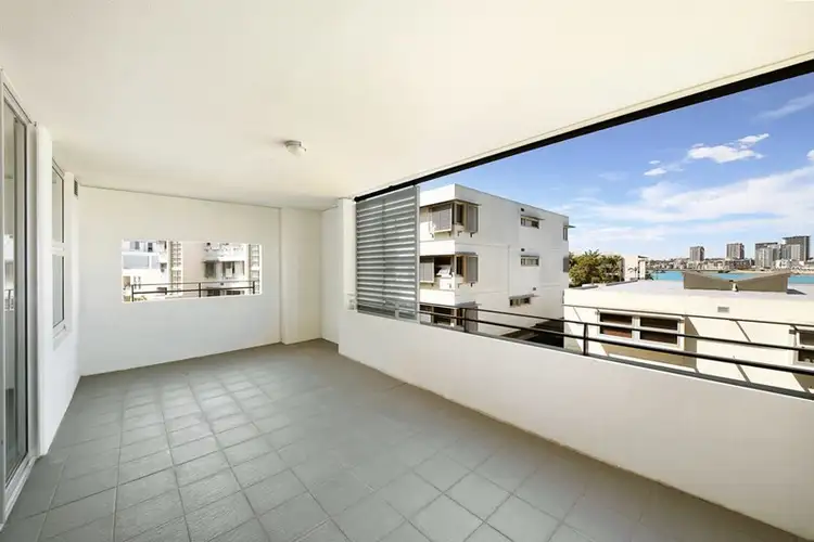 432/25 Bennelong Pkwy, Wentworth Point NSW 2127