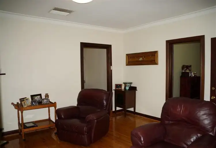Fifth view of Homely house listing, 2 Bishop Street, Dubbo NSW 2830