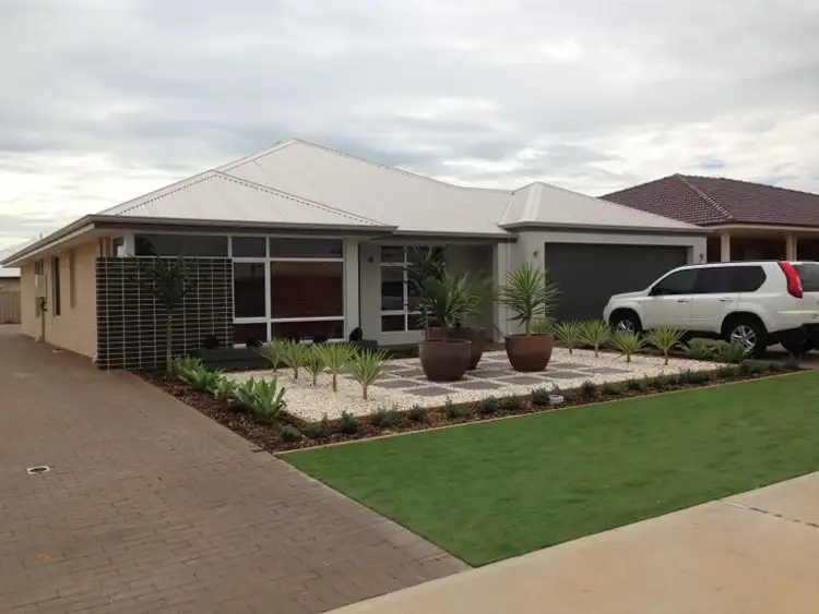 217 Chapman Valley Road, Waggrakine WA 6530