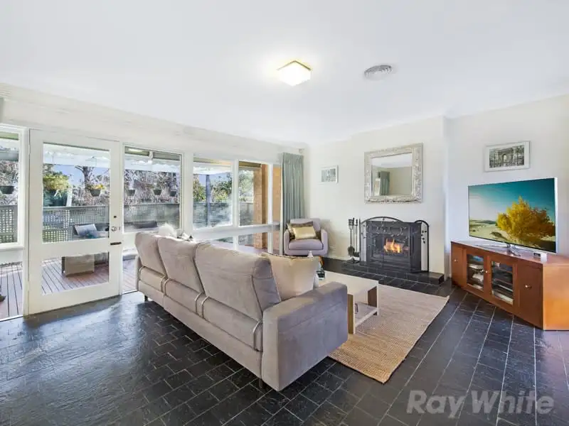 Main view of Homely house listing, 5 Nigretta Court, Mount Waverley VIC 3149